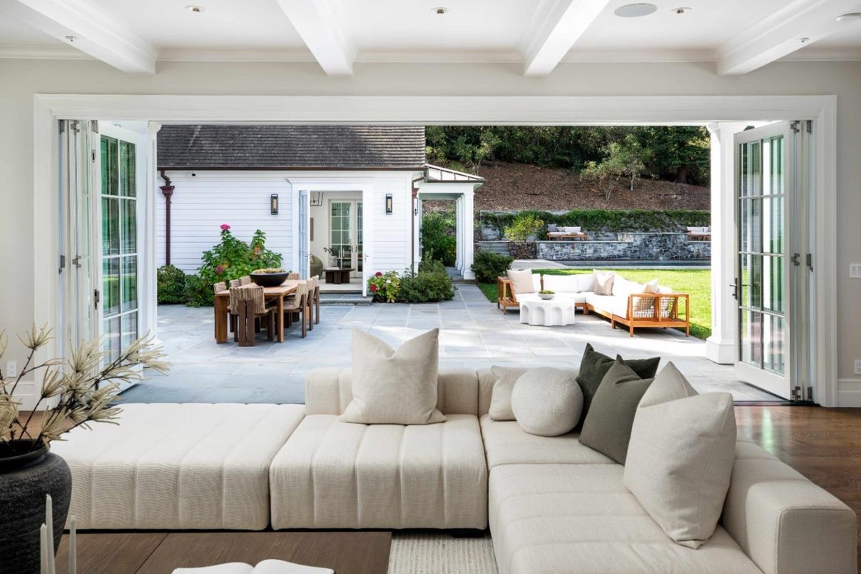 Dining room, Interior, Living room, Recessed Lighting, Wood Texture Flooring