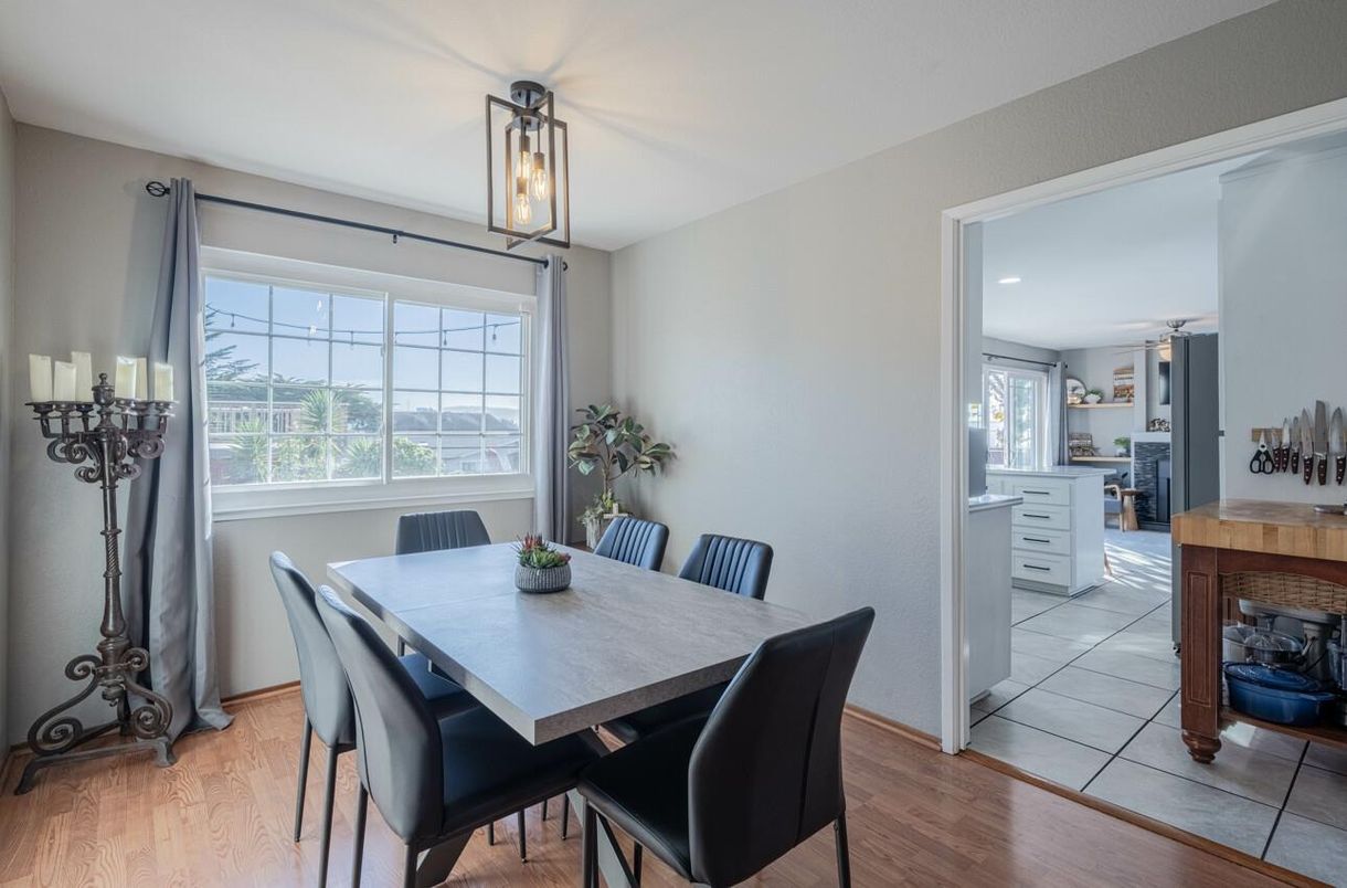 Dining room, Interior, Pendant Lights, Recessed Lighting, Wood Texture Flooring