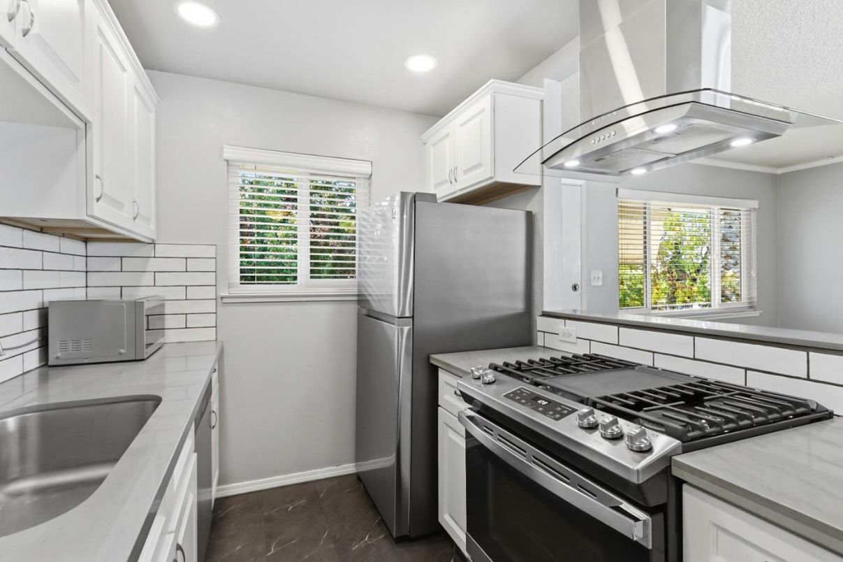 Interior, Kitchen, Marble, Recessed Lighting, Stainless Steel Appliances