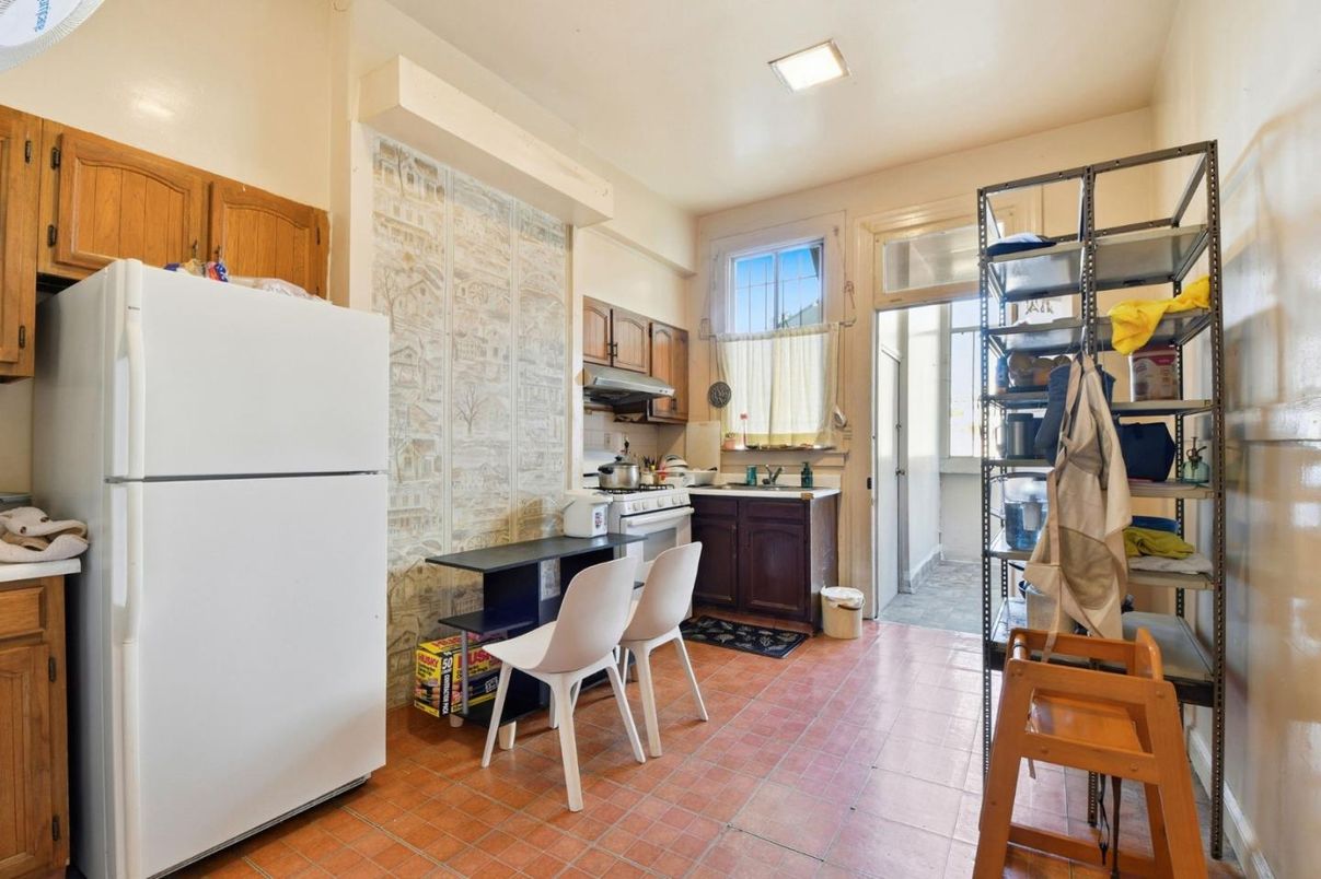 Dining room, Interior, Kitchen, Recessed Lighting