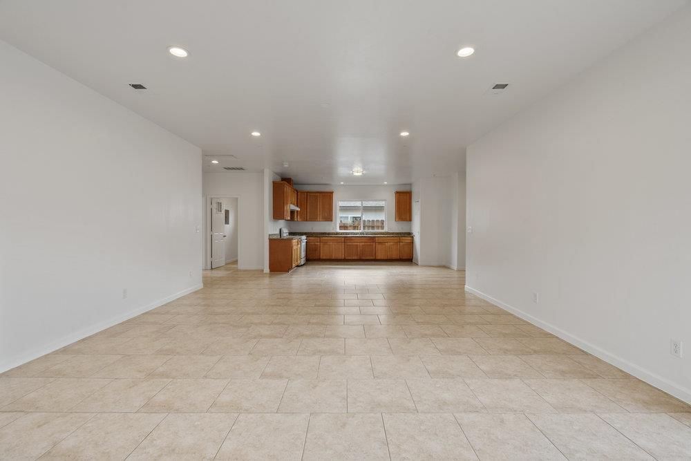 Empty room, Interior, Kitchen, Recessed Lighting