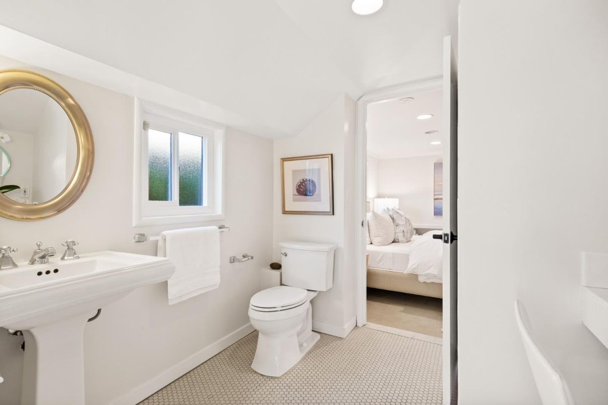 Bathroom, Bedroom, Interior, Recessed Lighting