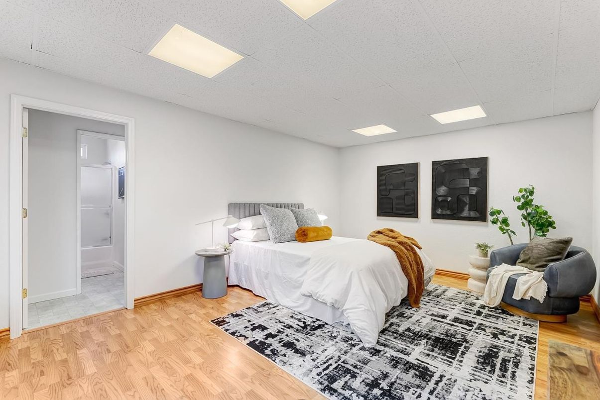 Bedroom, Interior, Recessed Lighting, Wood Texture Flooring