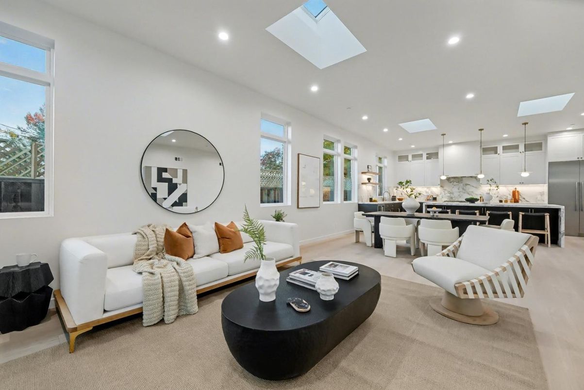 Dining room, Interior, Kitchen, Living room, Marble Walls, Pendant Lights, Recessed Lighting