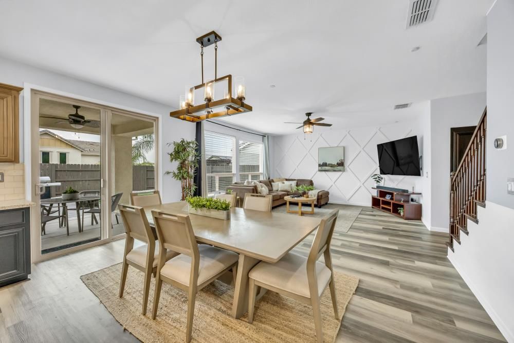 Dining room, Interior, Kitchen, Pendant Lights, Wood Texture Flooring