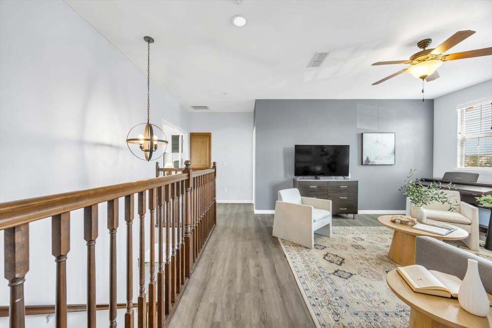 Interior, Pendant Lights, Recessed Lighting, Wood Texture Flooring