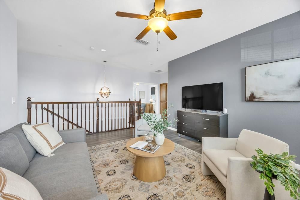 Interior, Living room, Pendant Lights, Recessed Lighting, Wood Texture Flooring