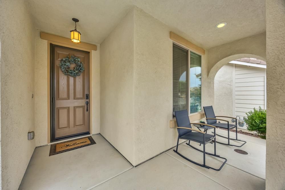 Exterior, Recessed Lighting