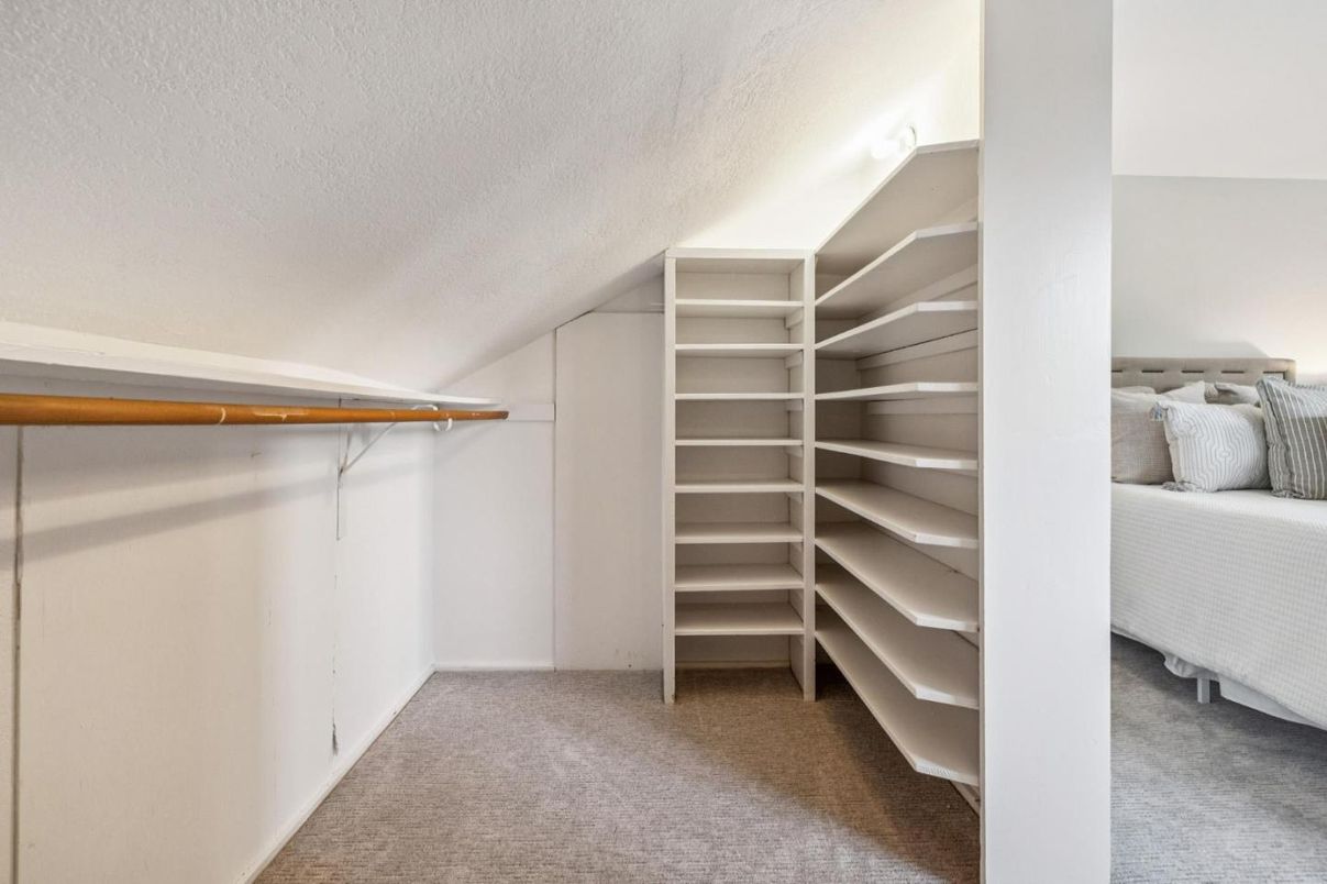 Interior, Walk-in Closets