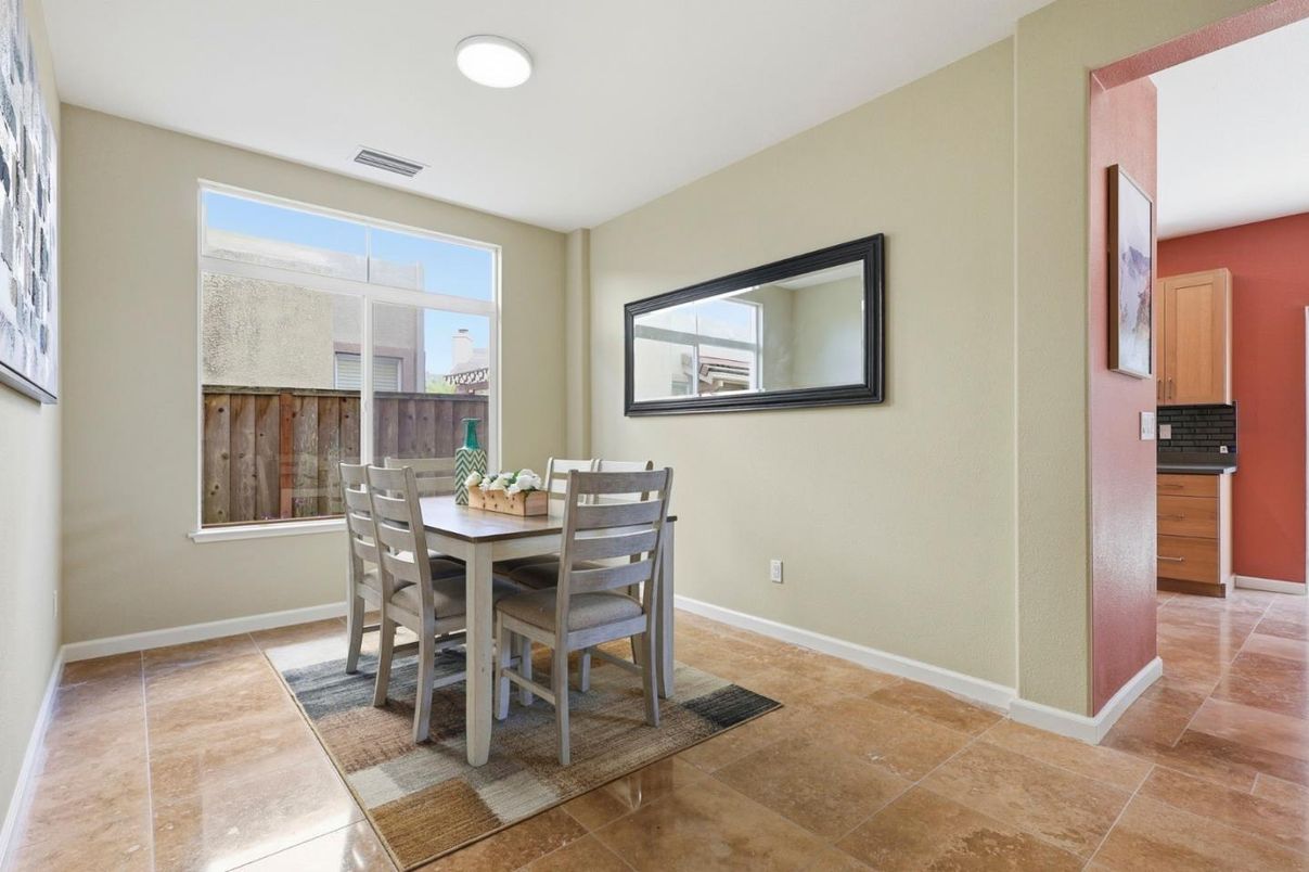 Dining room, Interior