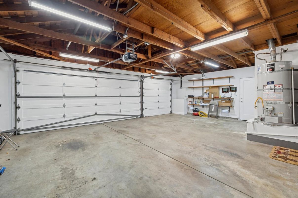 Garage, Interior, Wooden Beams, Wooden Ceilings