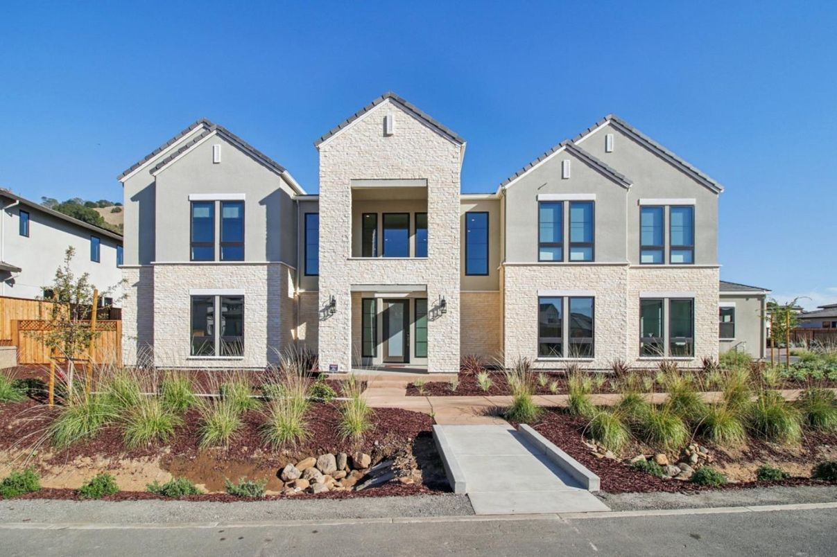 Exterior, Facade, Brick Facade, Rowhouse