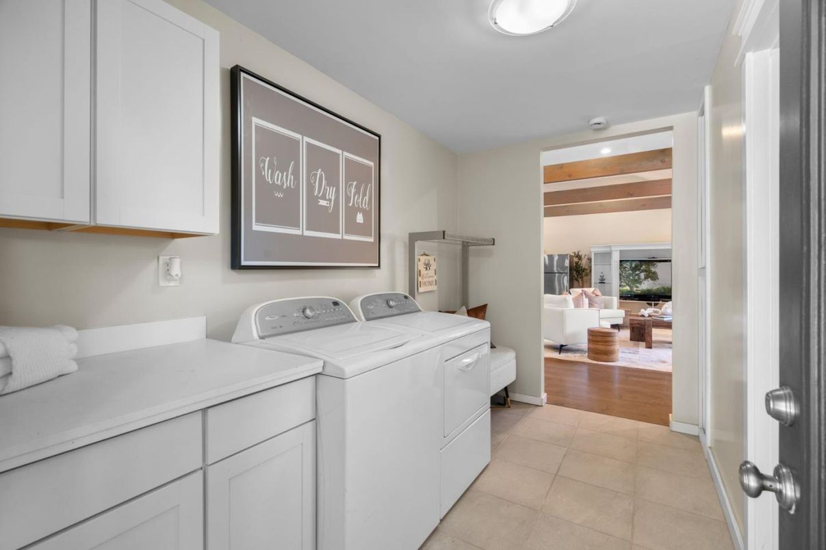 Interior, Washer, Wooden Beams, Wood Texture Flooring