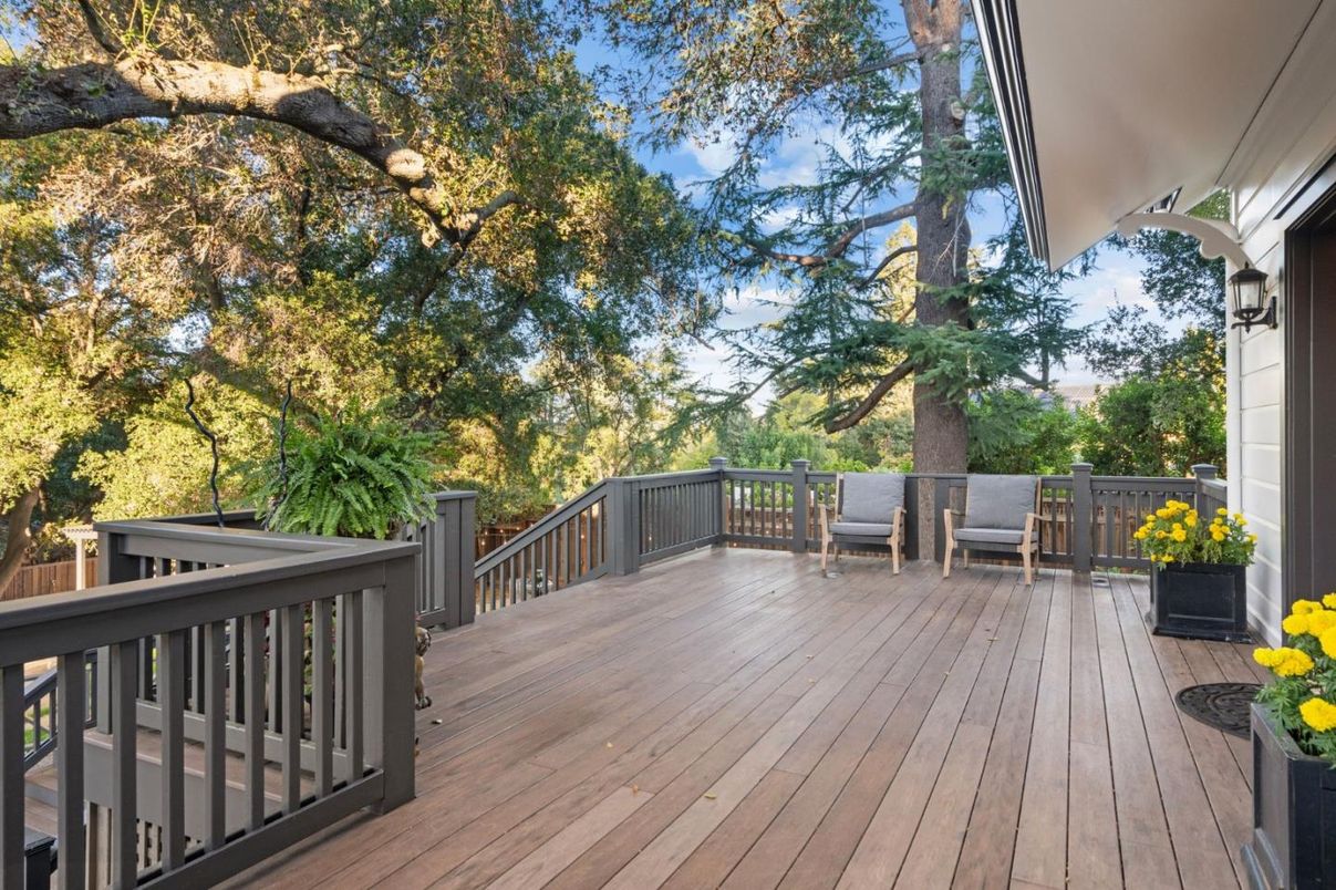 Exterior, Wood Texture Flooring