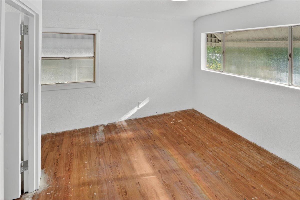 Empty room, Interior, Water, Wood Texture Flooring