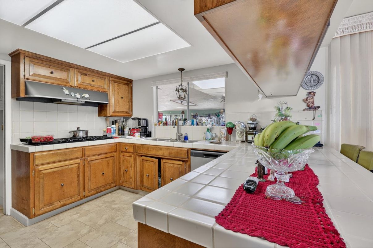 Interior, Kitchen, Tile Countertops