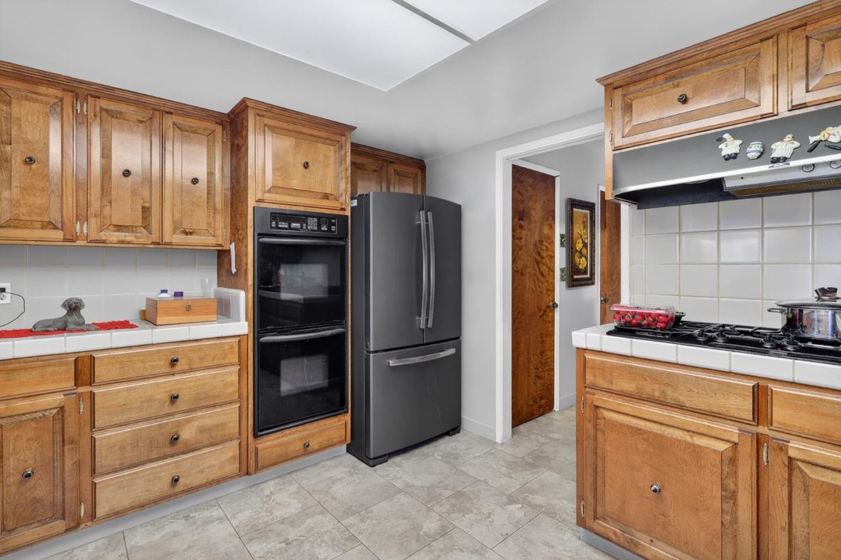 Interior, Kitchen, Tile Countertops