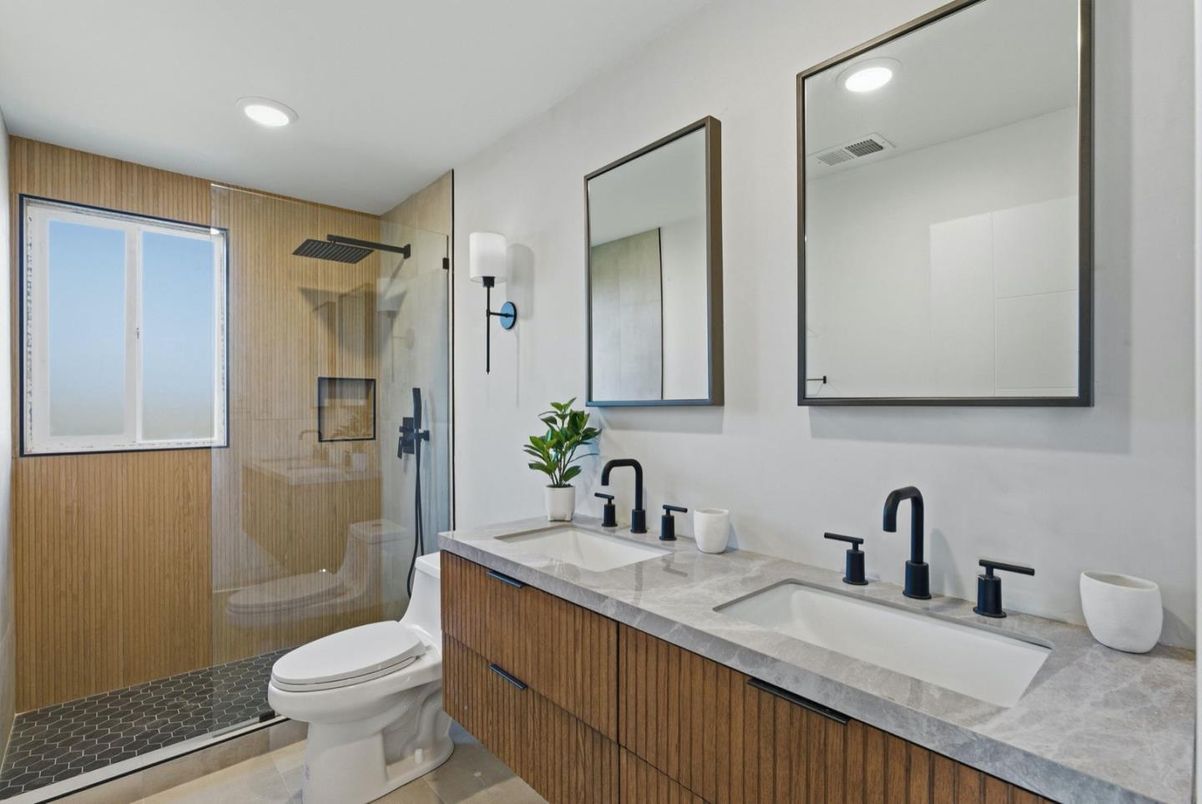 Bathroom, Dual Sink Vanities, Glass Shower, Interior, Recessed Lighting