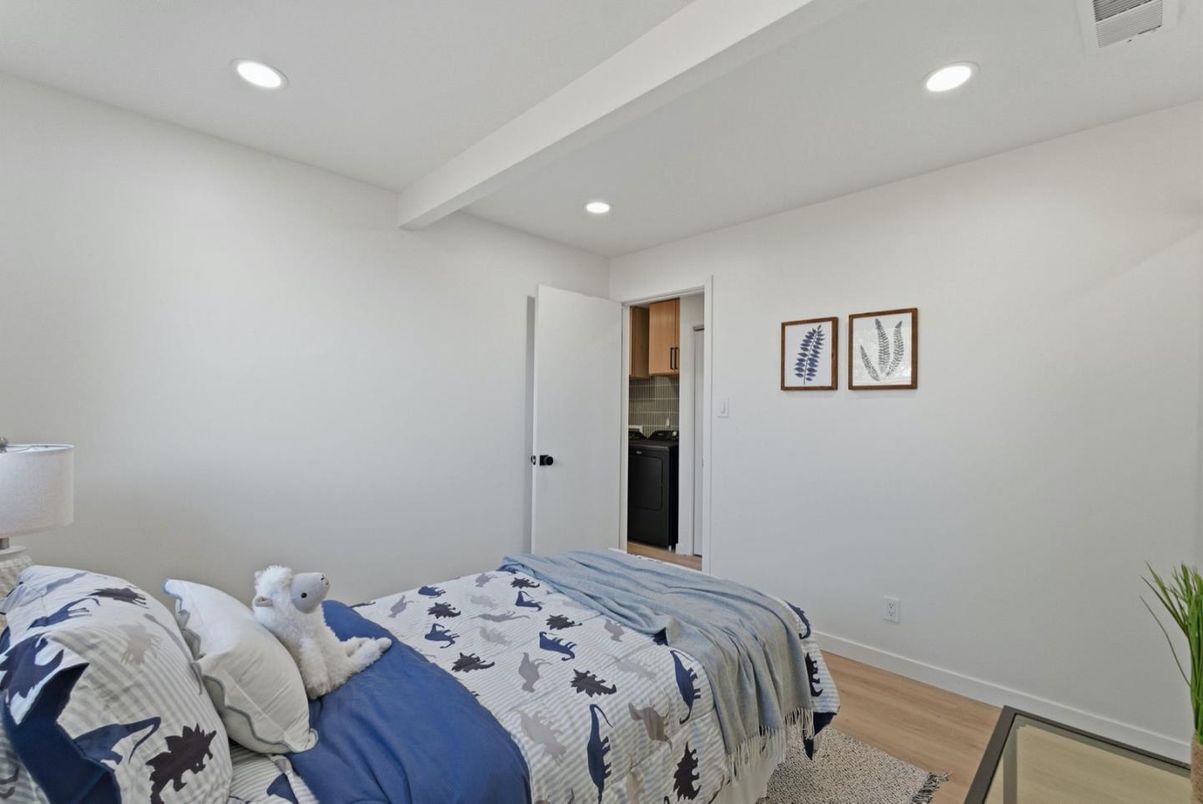 Bedroom, Interior, Recessed Lighting, Wood Texture Flooring