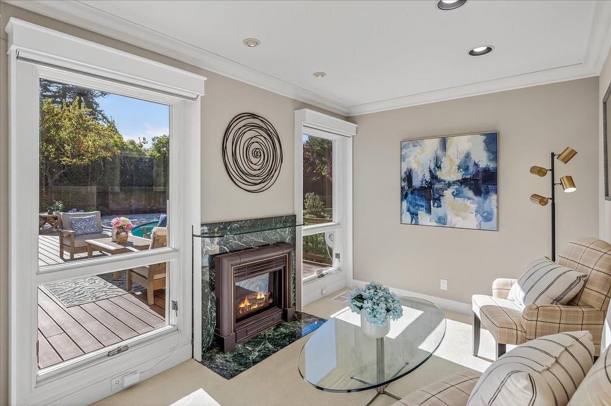 Fireplace, Interior, Living room, Recessed Lighting