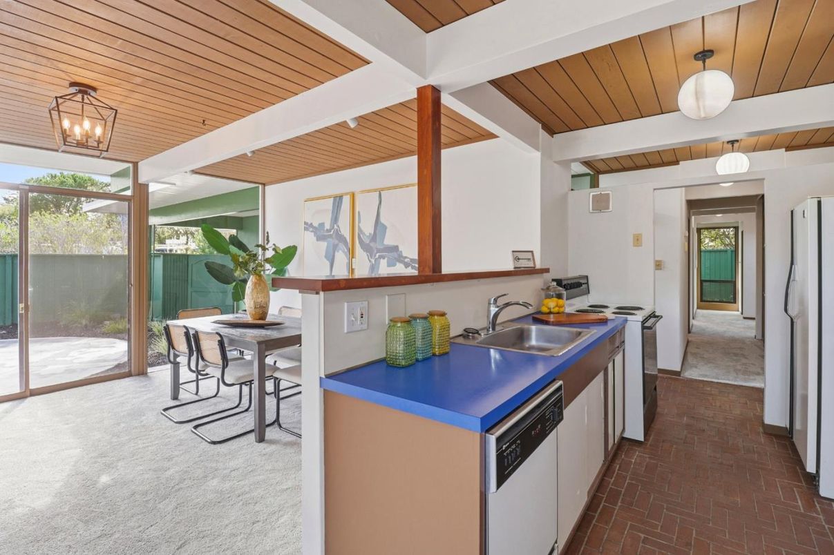 Dining room, Interior, Kitchen, Pendant Lights, Wooden Ceilings