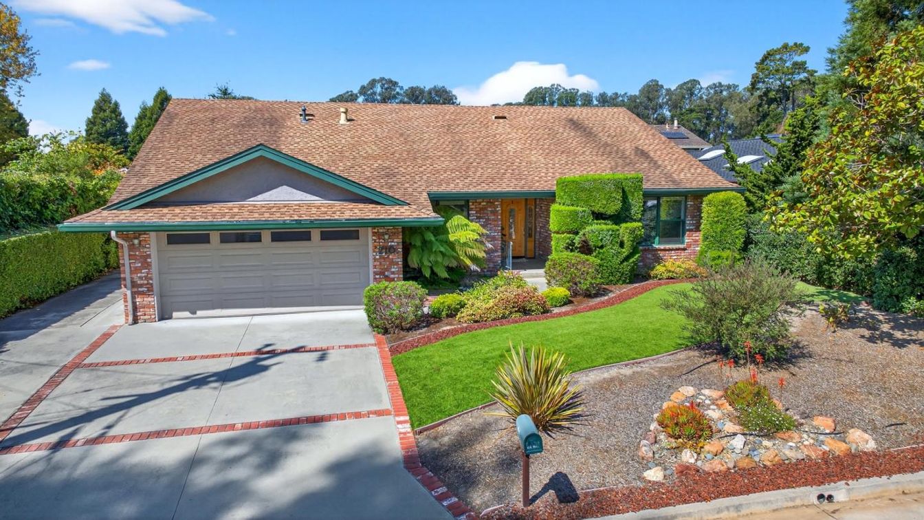 Attached, Exterior, Facade, Brick Facade, Ranch