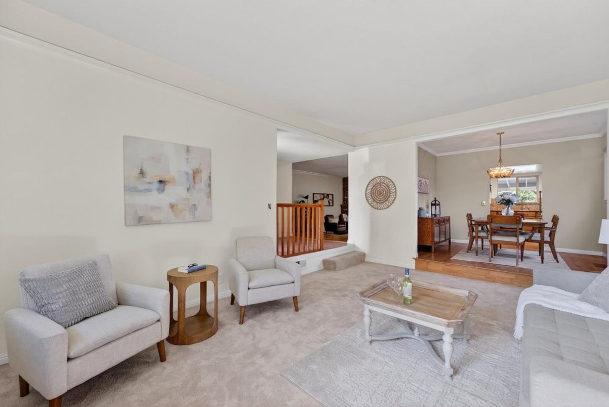 Dining room, Interior, Living room, Pendant Lights