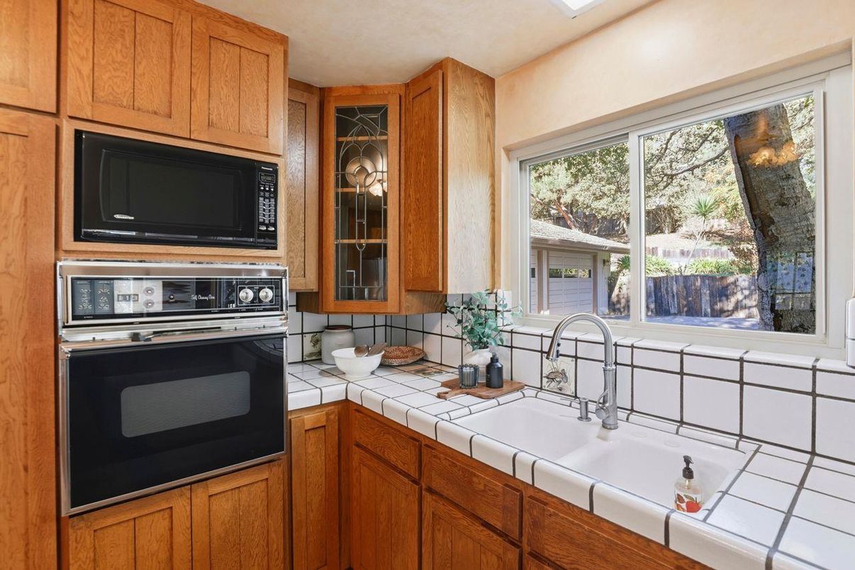 Interior, Kitchen, Tile Countertops