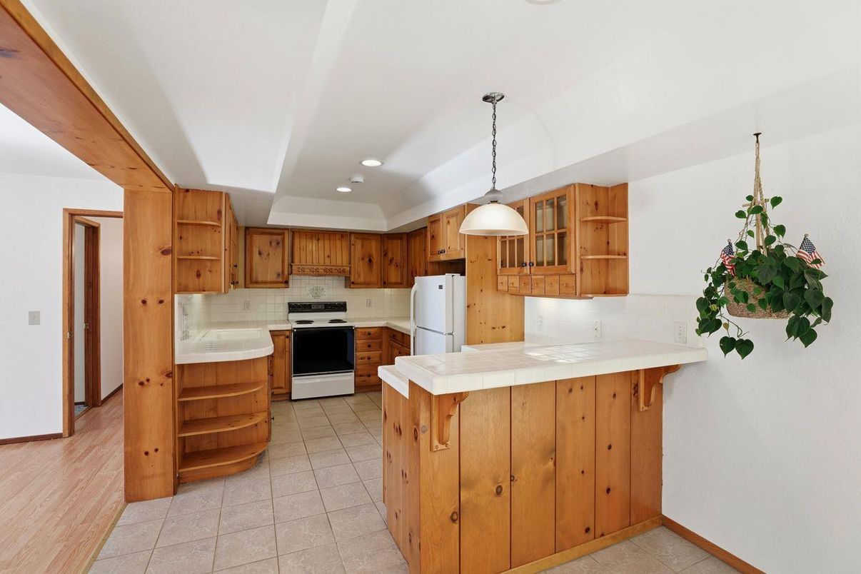 Interior, Kitchen, Pendant Lights, Recessed Lighting