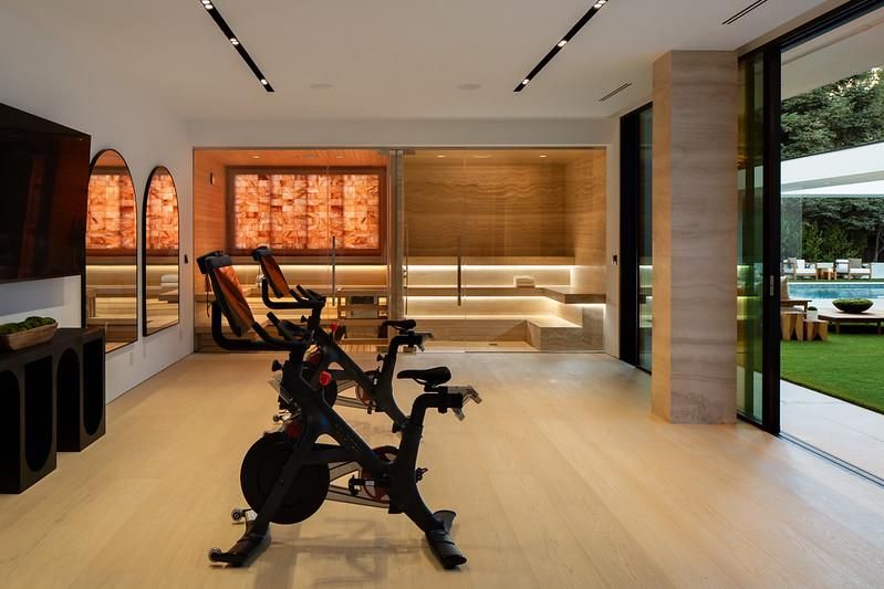 Fitness Equipment, Interior, Recessed Lighting, Wood Texture Flooring