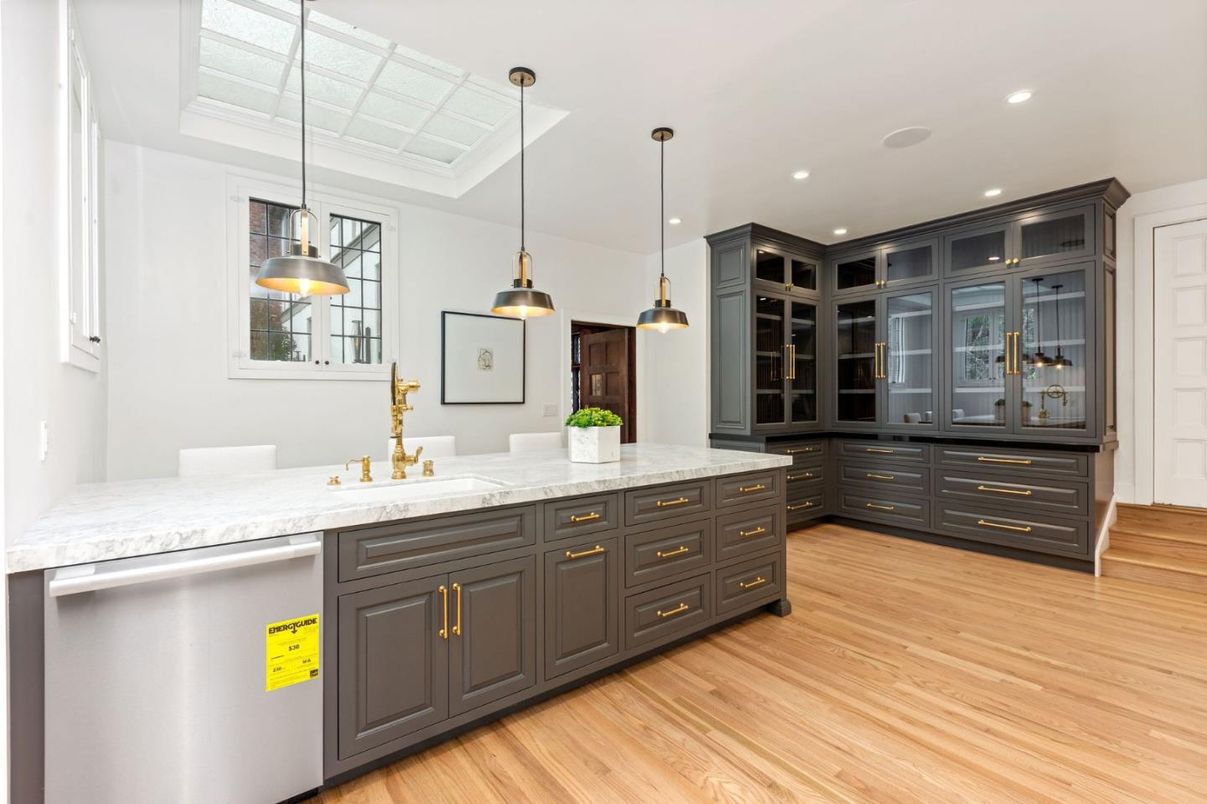 Interior, Pendant Lights, Recessed Lighting, Wood Texture Flooring