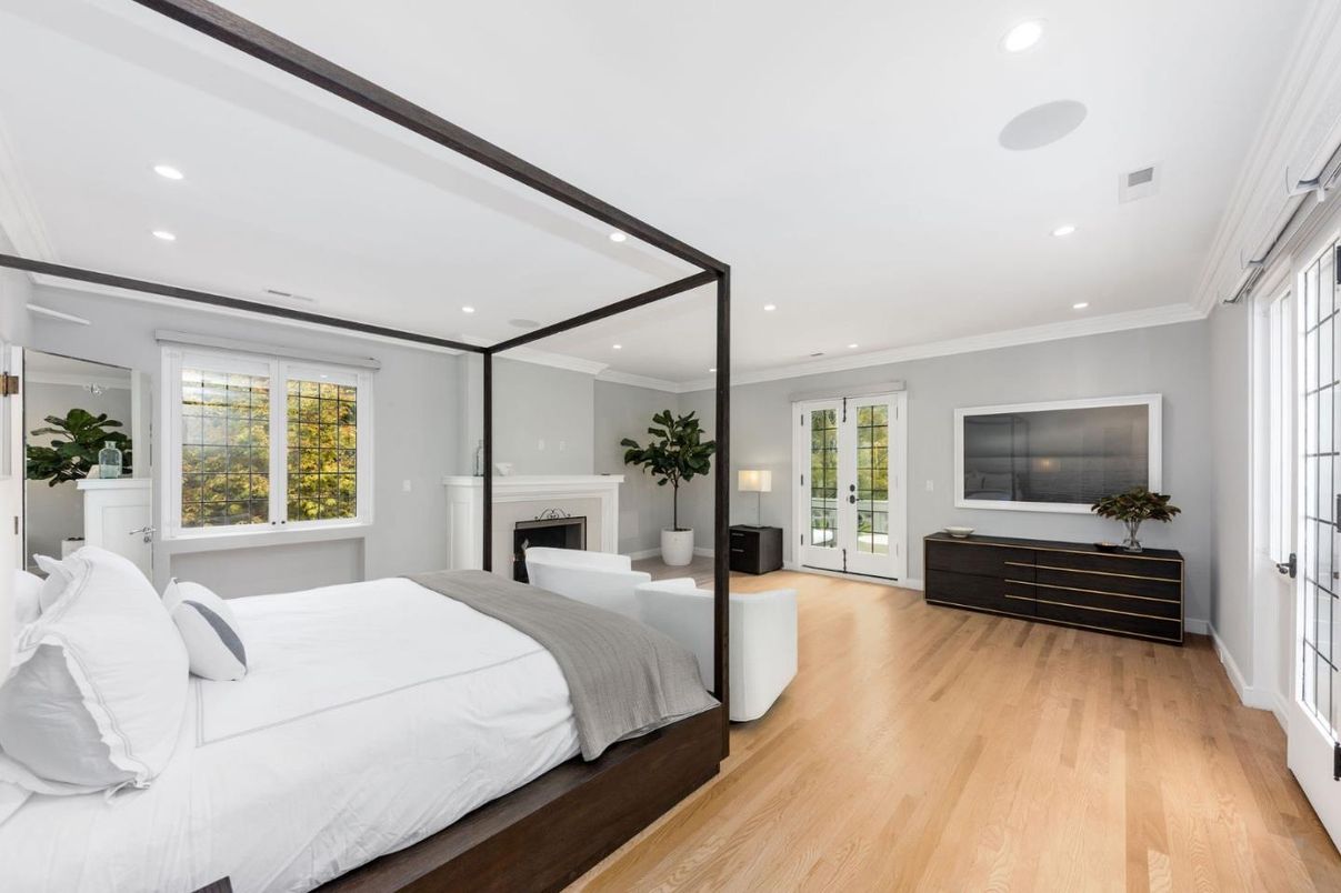 Bedroom, Fireplace, Interior, Recessed Lighting, Wood Texture Flooring