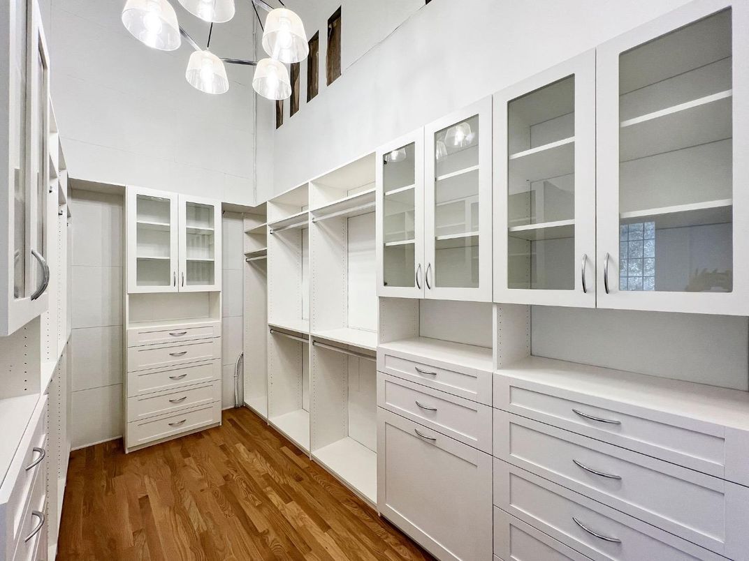 Interior, Pendant Lights, Walk-in Closets, Wood Texture Flooring
