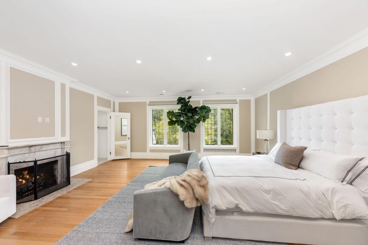 Bedroom, Fireplace, Interior, Recessed Lighting, Wood Texture Flooring