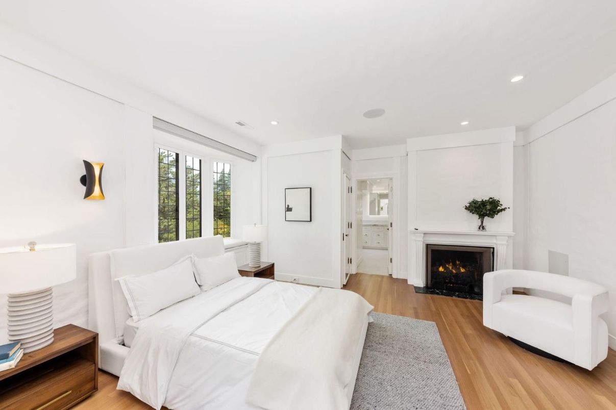 Bedroom, Fireplace, Interior, Recessed Lighting, Wood Texture Flooring