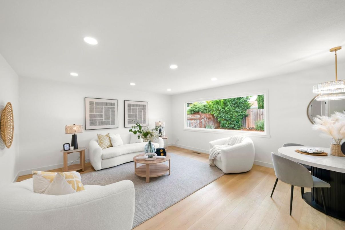 Dining room, Interior, Living room, Recessed Lighting, Wood Texture Flooring