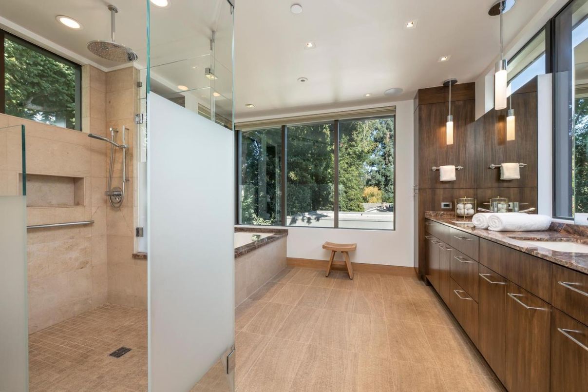 Bathroom, Glass Shower, Interior, Pendant Lights, Recessed Lighting