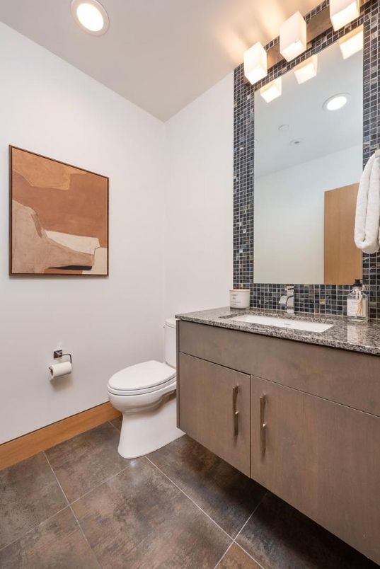 Bathroom, Interior, Recessed Lighting