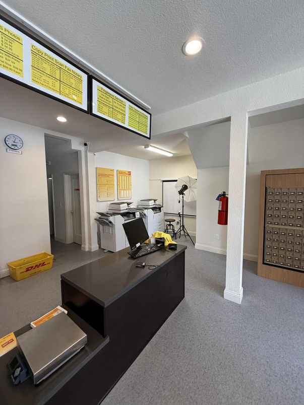 Fitness Equipment, Interior, Recessed Lighting