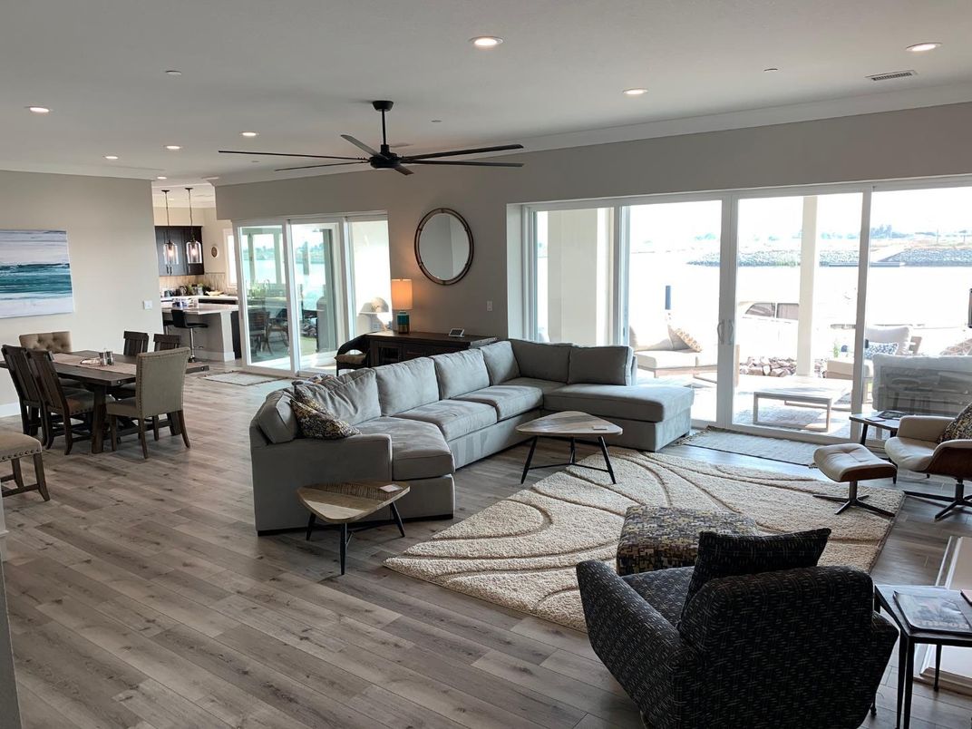 Dining room, Interior, Living room, Pendant Lights, Recessed Lighting, Wood Texture Flooring