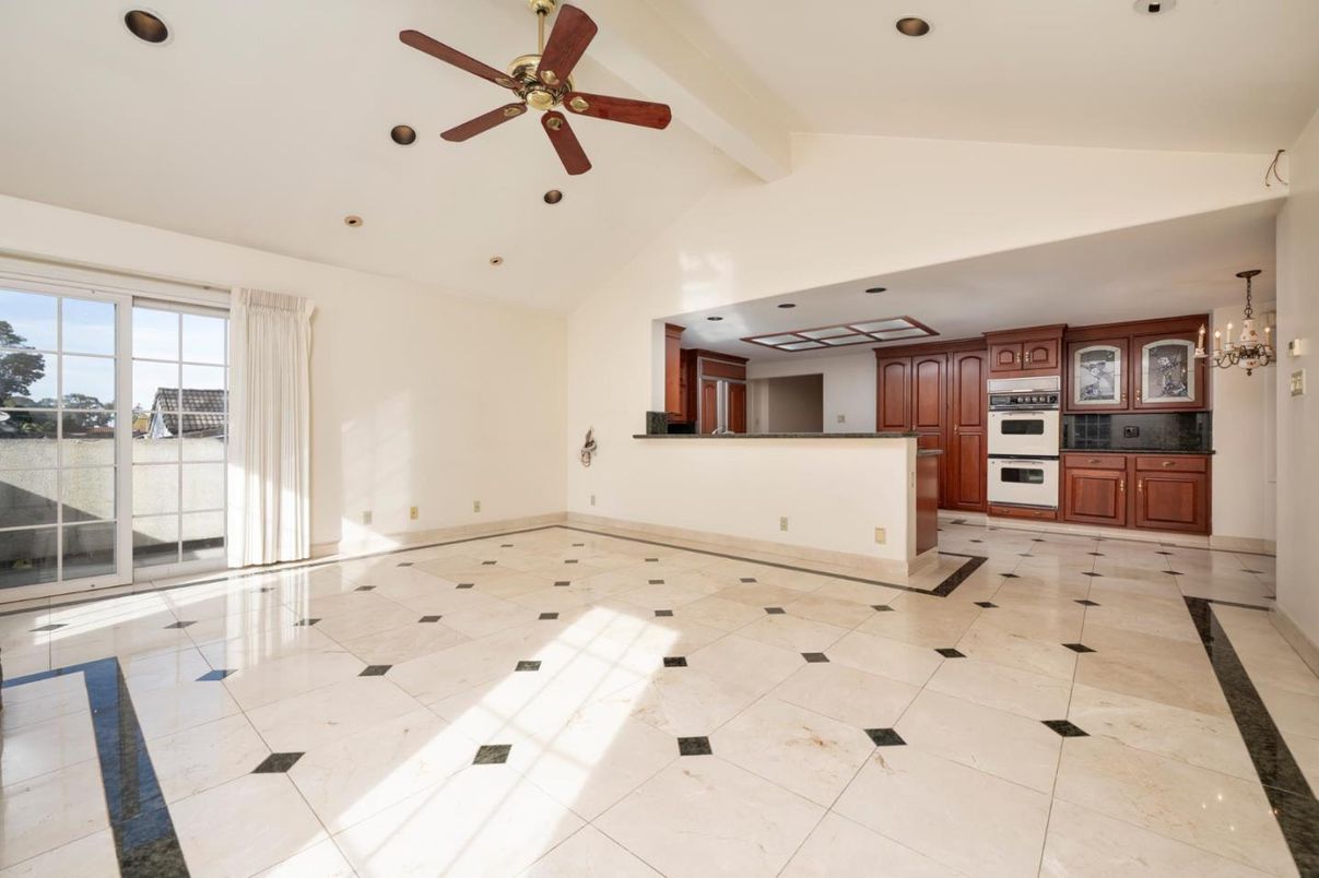 Chandelier, Empty room, Interior, Kitchen, Recessed Lighting
