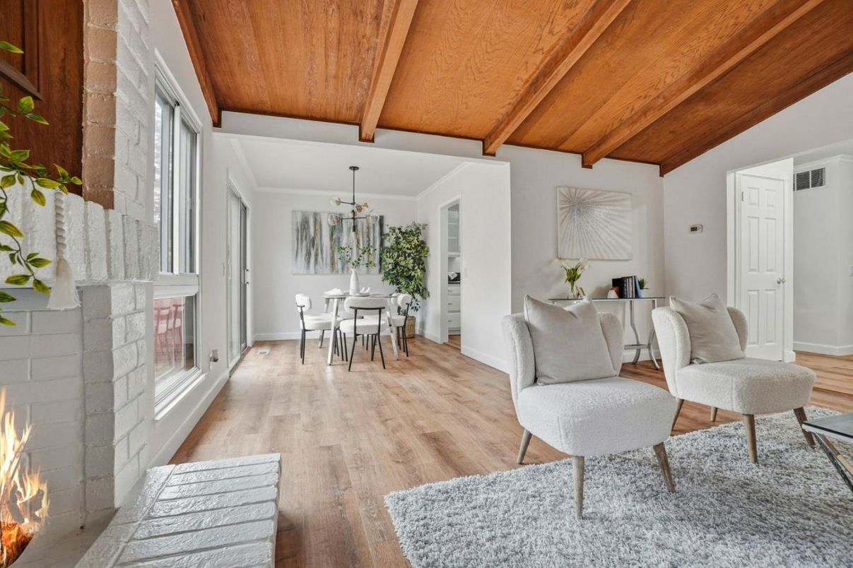Dining room, Fireplace, Interior, Pendant Lights, Wooden Beams, Wooden Ceilings, Wood Texture Flooring