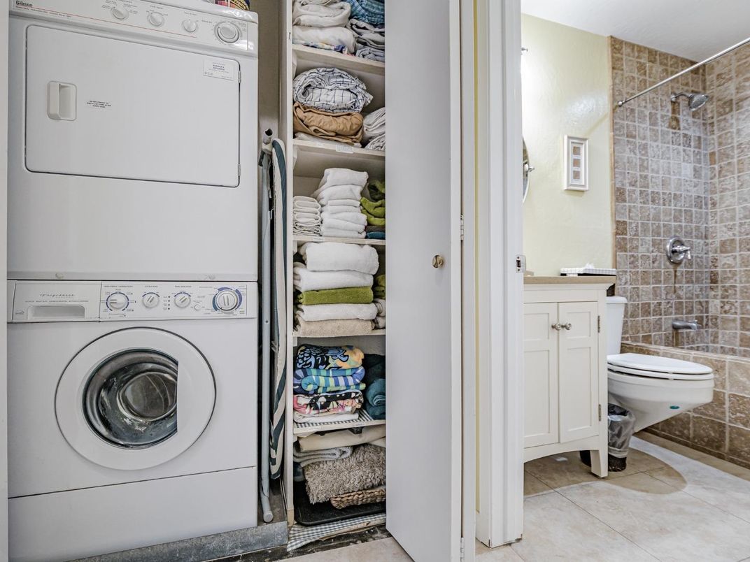 Bathroom, Interior, Utility Closets, Washer