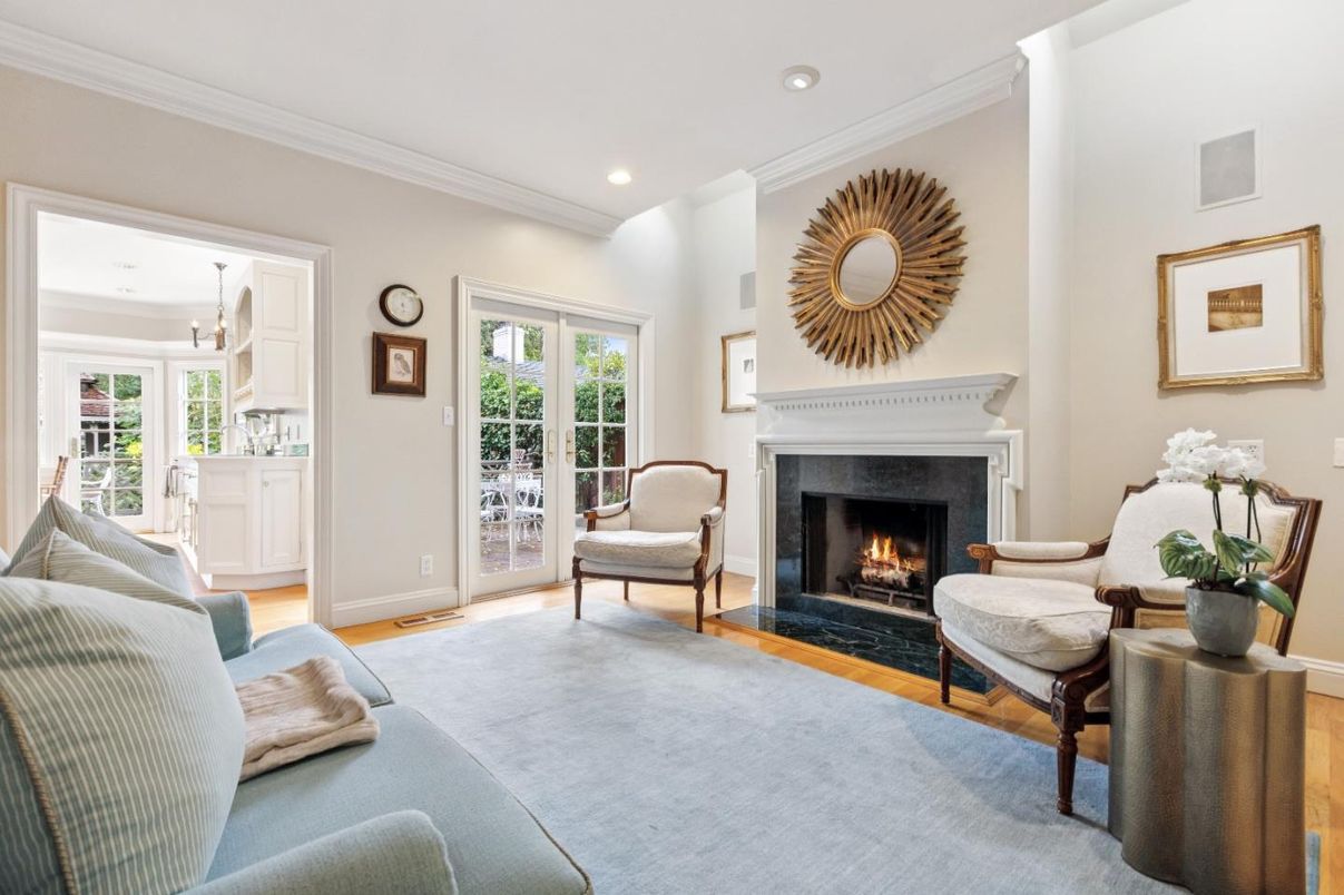 Fireplace, Interior, Living room, Pendant Lights, Recessed Lighting, Wood Texture Flooring