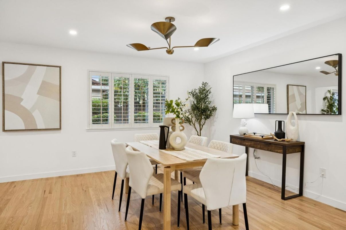 Dining room, Interior, Recessed Lighting, Wood Texture Flooring