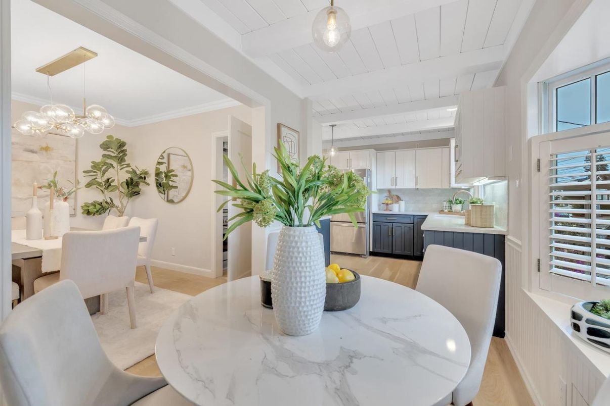 Dining room, Interior, Kitchen, Pendant Lights, Wood Texture Flooring
