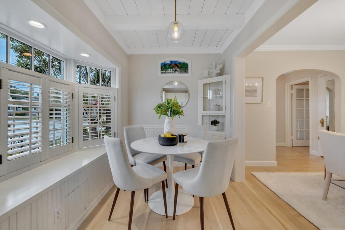 Dining room, Interior, Pendant Lights, Recessed Lighting, Wood Texture Flooring