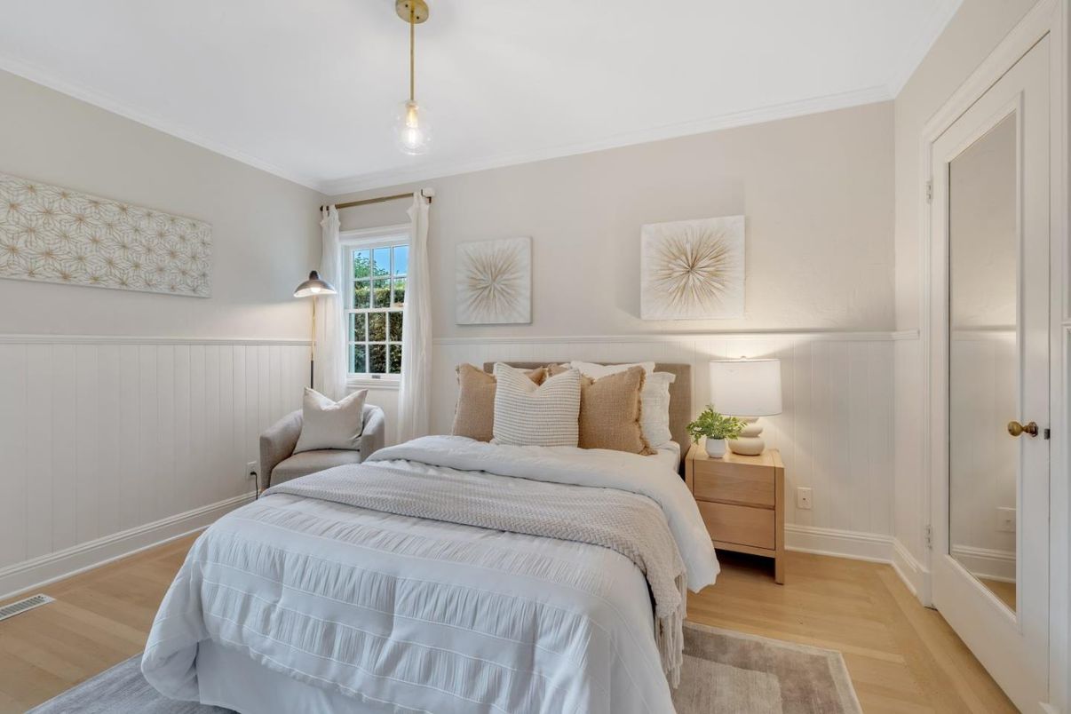 Bedroom, Interior, Pendant Lights, Wood Texture Flooring