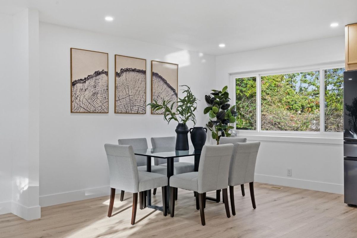 Dining room, Interior, Recessed Lighting, Wood Texture Flooring