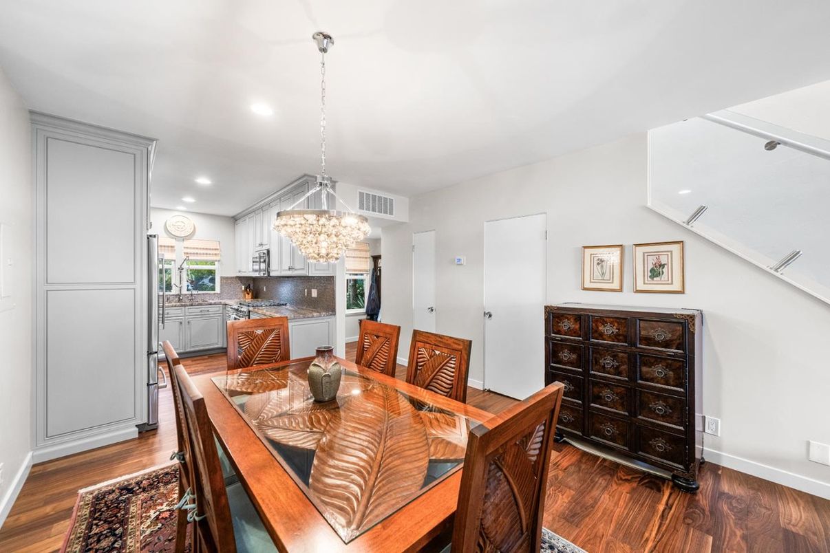Chandelier, Dining room, Interior, Kitchen, Recessed Lighting, Wood Texture Flooring